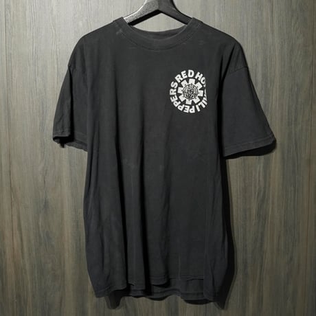 CATEGORY RED HOT CHILI PEPPERS | ONE VINTAGE