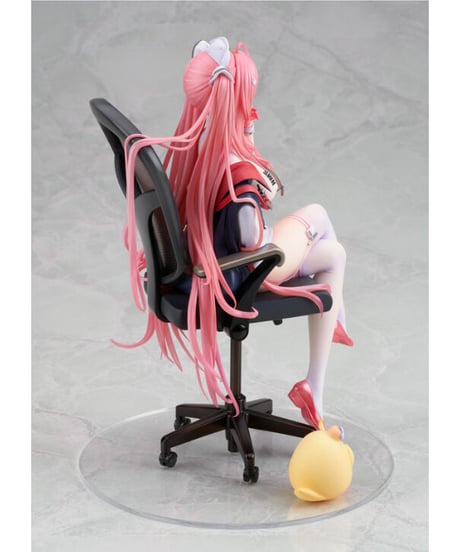パーシュース ナーセリー勤務タイムVer.　（アズールレーン）　1/7 スケールフィギュア