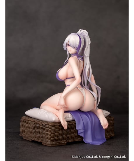 Gift+ アズールレーン 雲仙 晴海水遊 1/8 完成品フィギュア