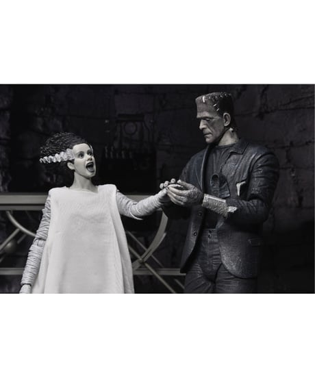 【予約】ユニバーサルモンスター/ フランケンシュタインの花嫁: 90thアニバーサリー フランケンシュタインモンスター＆ブライド 7インチ アクションフィギュア 2PK ブラック＆ホワイト ver）