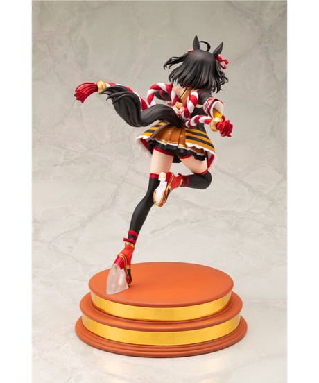 ［迫る熱に押されて］キタサンブラック　1/7スケールフィギュア　【ウマ娘 プリティーダービー】