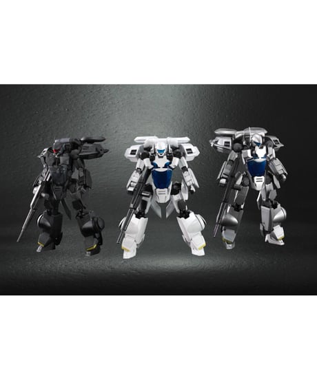 【予約】ナイトストライカー 1/32スケール カラーレジンキャスト製組立キット インターグレイXsi パールホワイトver. 再販　［ＲＣベルグ］