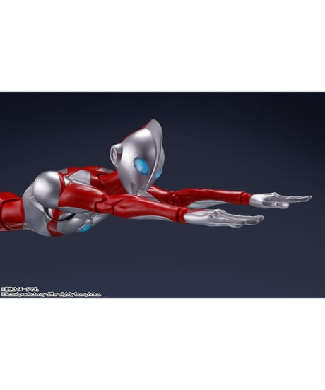 【送料無料】S.H.Figuarts ウルトラマン ＆ エミ（ULTRAMAN: RISING）　［バンダイ］