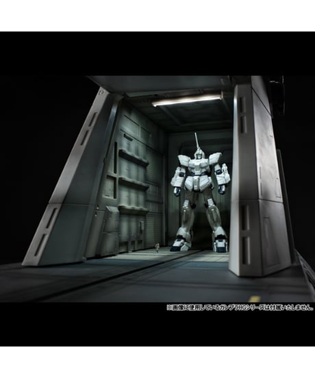 【予約】Realistic Model Series 機動戦士ガンダムUC 1/144 HG用 ネェル・アーガマ カタパルトデッキ(UC ver.)　［メガハウス］