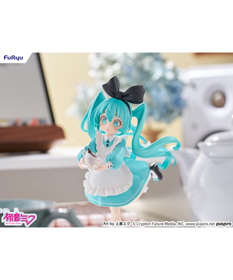 【予約】デスクトップフェアリー 初音ミク 不思議の国ver.　プラスチック製 塗装済み完成品　［フリュー］