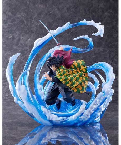 冨岡義勇 DX Ver. 　1/8スケール　PVC製塗装済み完成品フィギュア【鬼滅の刃】