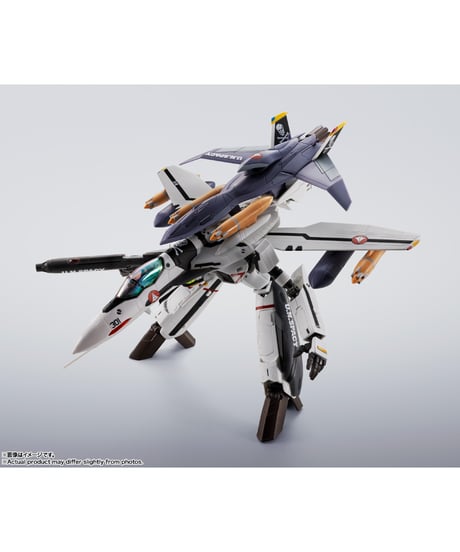 HI-METAL R VF-0Sフェニックス(ロイ・フォッカー機) ＋ QF-2200D-B ゴースト　マクロスゼロ　［バンダイ］
