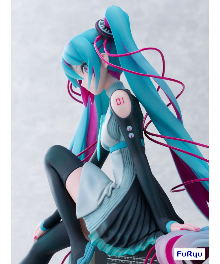 初音ミク×MTV 1/7スケールフィギュア PVC製塗装済完成品