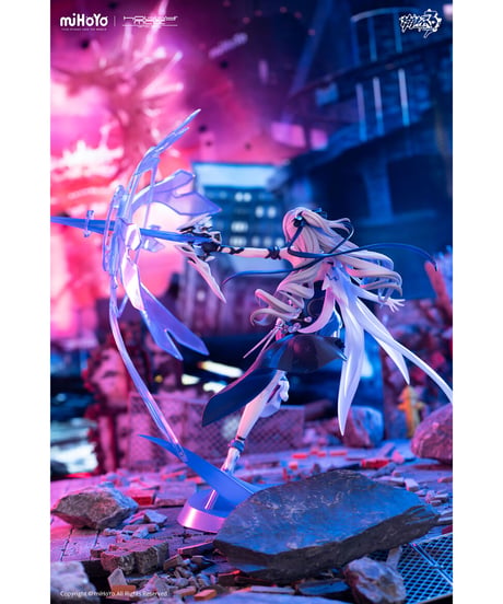 崩壊3rd ブローニャ 1/7 スケールフィギュア 新生の銀翼 Ver.　1/7スケール　PVC塗装完成品フィギュア