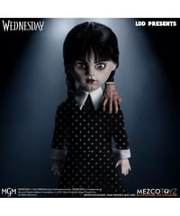【予約】【再生産】リビングデッドドールズ/ Netflix Wednesday: ウェンズデー・アダムス with ハンド　［メズコトイズ］