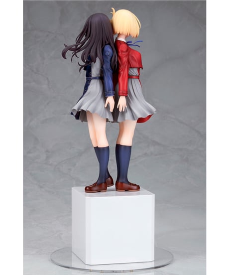 リコリス・リコイル 錦木 千束＆ 井ノ上たきな　1/8スケール PVC&ABS製塗装済完成品　［アルター］