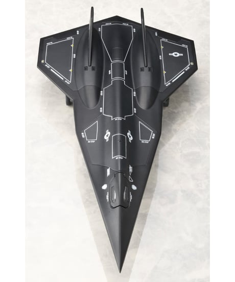 トップガン マーヴェリック　1/100スケール ダークスター　1/100スケール	ABS製塗装済完成品