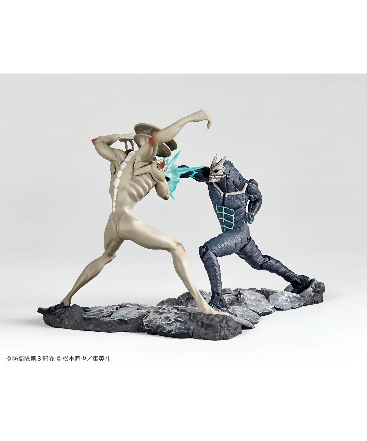 怪獣8号　フィギュア9体 怪獣8号】1/18『怪獣8号vs怪獣9号』フィギュア【海洋堂】より