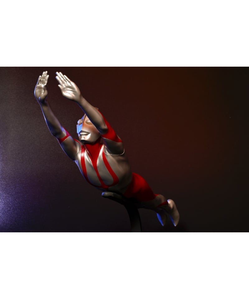 ウルトラマンソフビ（飛行形態） Amazon.co.jp: [バンダイ] ムービーモンスターシリーズ