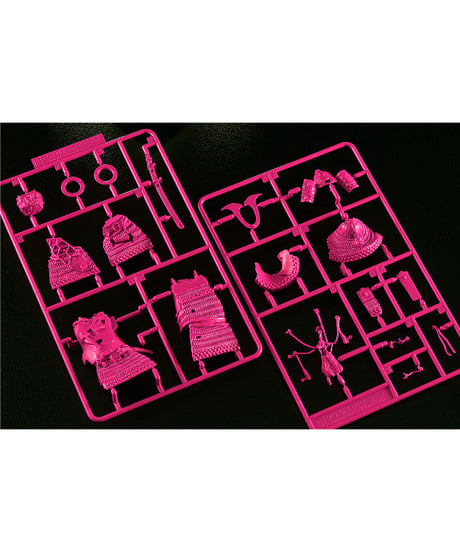 PLAMAX 1/12 鎌倉時代の鎧武者 椿の装 Pink Color Edition　1/12　組み立て式プラモデル　［マックスファクトリー］