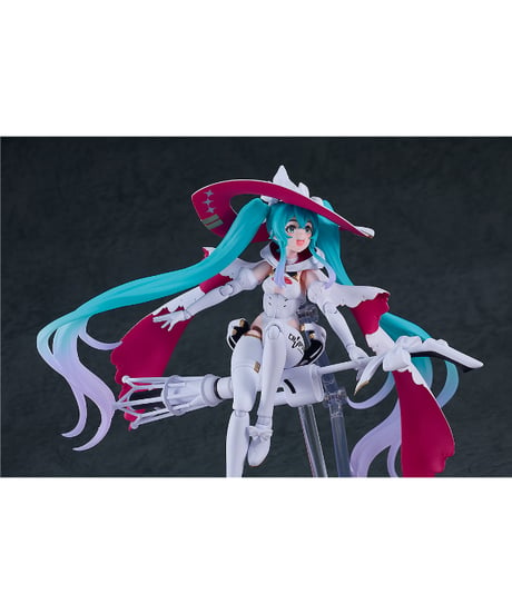 初音ミク GTプロジェクト　figma レーシングミク 2024ver.　塗装済み可動フィギュア