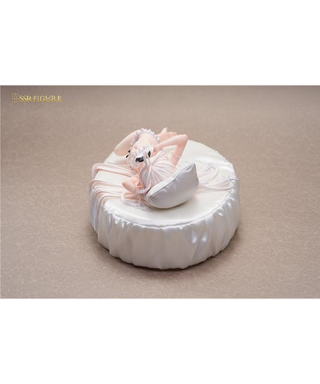 SSR FIGURE 寝起き白髪ちゃん 1/7 完成品フィギュア