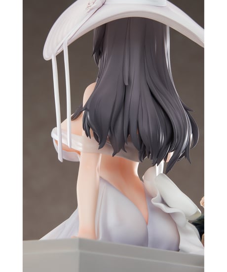 アズールレーン カリブディス 輝かしの麗裳Ver.　1/7スケール　PVC＆ABS製塗装済み完成品