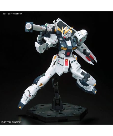 RG 1/144 νガンダム　機動戦士ガンダム 逆襲のシャア　プラモデル　［バンダイ］