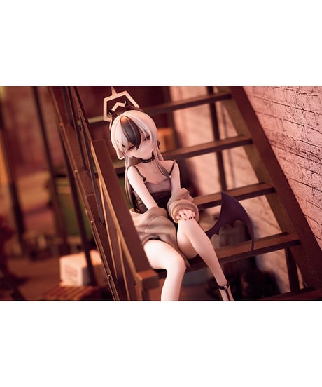 【予約】カヨコ(ドレス) メモリアルロビーVer.　1/7スケール　塗装済み完成品　ブルーアーカイブ -Blue Archive-　[Solarain]