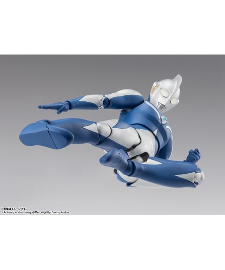 【送料無料】S.H.Figuarts ウルトラマンコスモス ルナモード　フィギュア　［バンダイ］