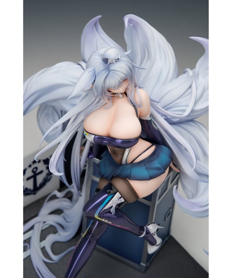 【予約】アズールレーン 信濃 寝待の銀輿Ver.  LEDアクリル展示ケース付きスペシャル版　1/7スケール　塗装済み完成品　［APEX-TOYS］