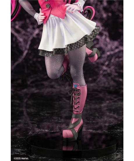 MONSTER HIGH™美少女 ドラキュローラ　1/7　PVC塗装済み完成品　［コトブキヤ］