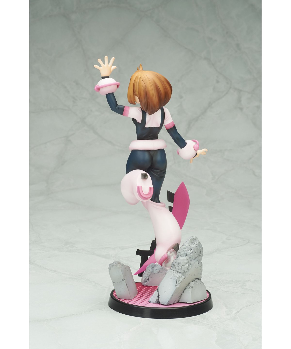 麗日お茶子 ヒーロースーツVer.（再販） PVC製塗装済み完成品 1/8