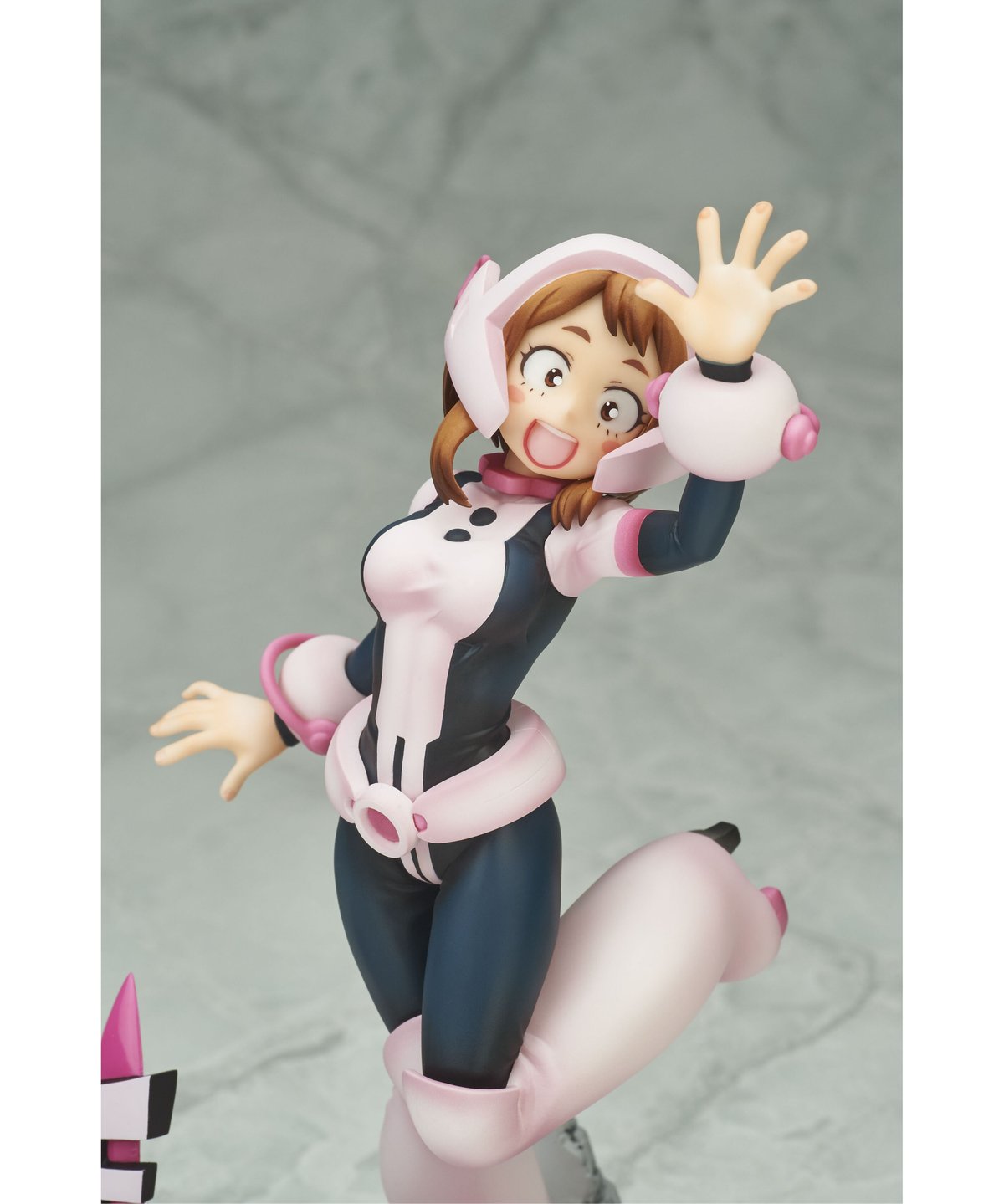 麗日お茶子 ヒーロースーツVer.（再販） PVC製塗装済み完成品 1/8
