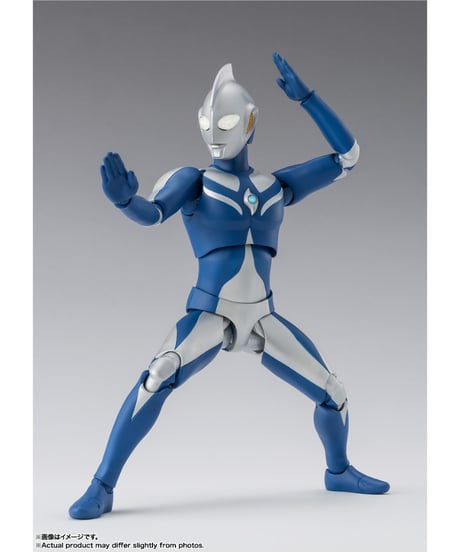 【送料無料】S.H.Figuarts ウルトラマンコスモス ルナモード　フィギュア　［バンダイ］