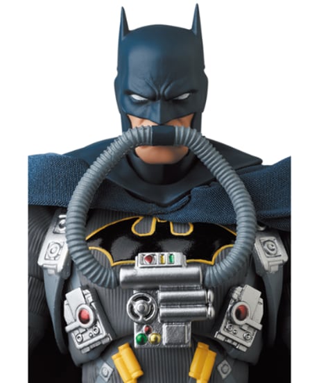 【送料無料】マフェックス No.166 MAFEX STEALTH JUMPER BATMAN(BATMAN: HUSH Ver.)