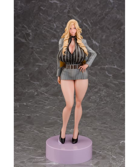 【予約】ギャル姉社長とハーレムオフィス 錦織 愛(グレースーツVer.)健全Ver. 　1/7スケール　塗装済み完成品　［ダイキ工業］