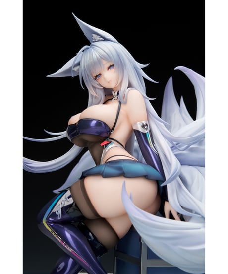 【予約】アズールレーン 信濃 寝待の銀輿Ver.  LEDアクリル展示ケース付きスペシャル版　1/7スケール　塗装済み完成品　［APEX-TOYS］