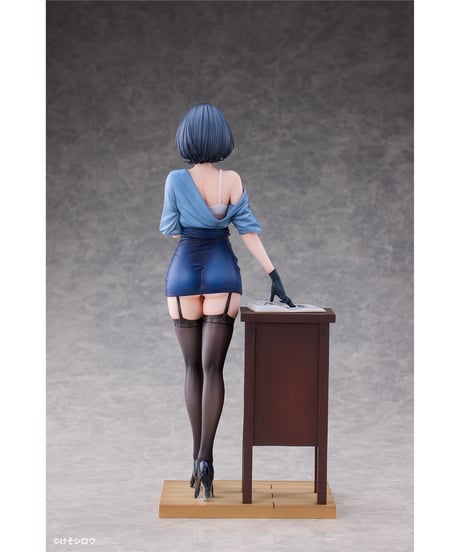 唐突に脱ぎだす天然美術教師 瑠美 illustration by けそシロウ 1/6 完成品フィギュア