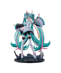 【予約】初音ミク 1/7 HATSUNE MIKU EXPO 10th Anniversary ver.　塗装済み完成品　［ホビーストック］