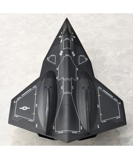トップガン マーヴェリック　1/100スケール ダークスター　1/100スケール	ABS製塗装済完成品