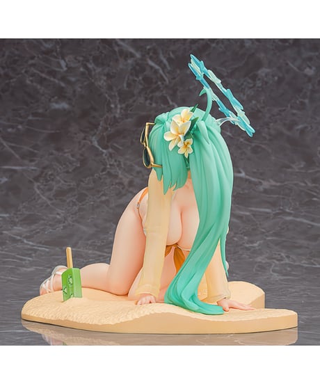 【予約】ヒヨリ（水着） メモリアルロビーVer.　1/6スケール　塗装済み完成品　ブルーアーカイブ -Blue Archive-　[ファット・カンパニー]