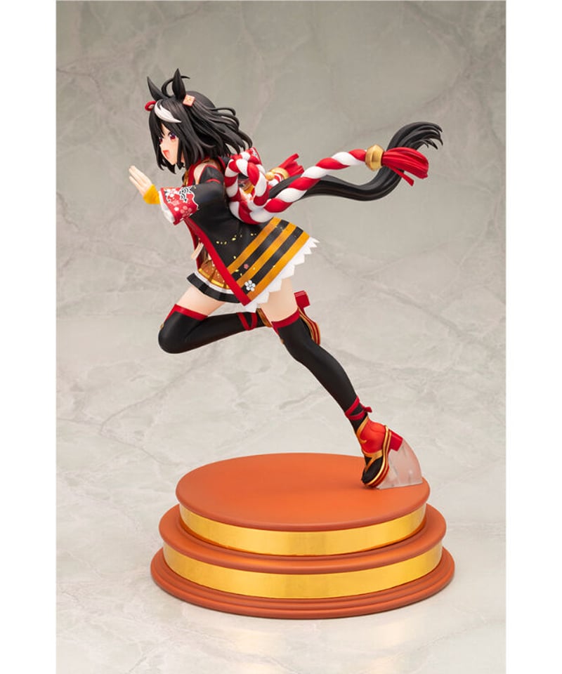 迫る熱に押されて］キタサンブラック 1/7スケールフィギュア