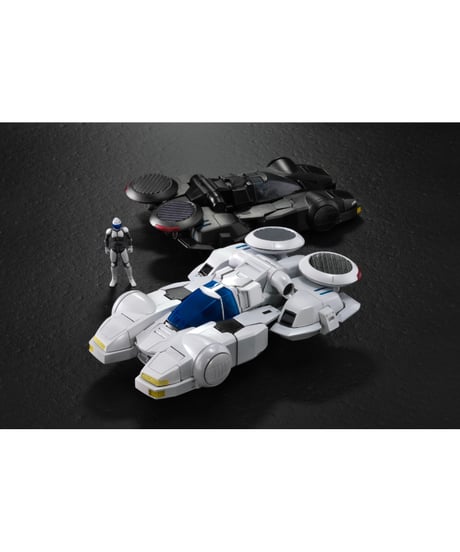 【予約】ナイトストライカー 1/32スケール カラーレジンキャスト製組立キット インターグレイXsi パールホワイトver. 再販　［ＲＣベルグ］