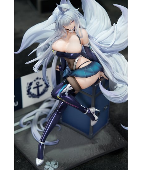 【予約】アズールレーン 信濃 寝待の銀輿Ver.  LEDアクリル展示ケース付きスペシャル版　1/7スケール　塗装済み完成品　［APEX-TOYS］