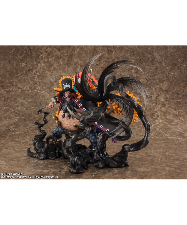 フィギュアーツZERO ［超激戦］マーシャル・D・ティーチ-闇水