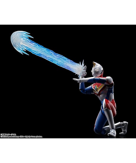 【送料無料】S.H.Figuarts（真骨彫製法） ウルトラマンダイナ フラッシュタイプ