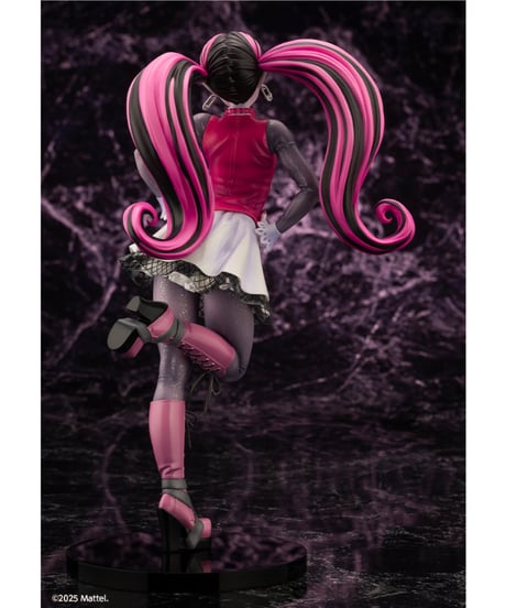 MONSTER HIGH™美少女 ドラキュローラ　1/7　PVC塗装済み完成品　［コトブキヤ］