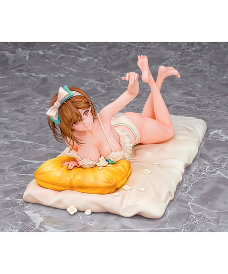 【予約】ライザリン・シュタウト 夜更かしアルケミストVer.　1/7　塗装済み完成品フィギュア 　アズールレーン×ライザのアトリエ２コラボ　[Wonderful Works]