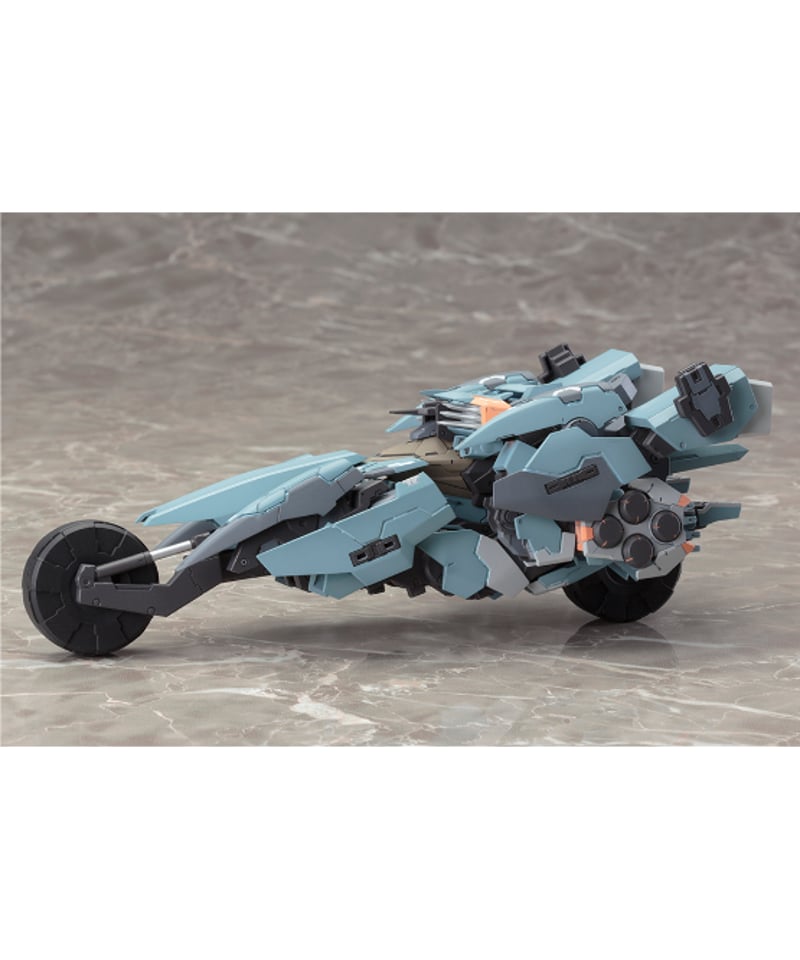 予約】ゼノブレイドクロス フォーミュラ 1/48 組み立て式プラモデル