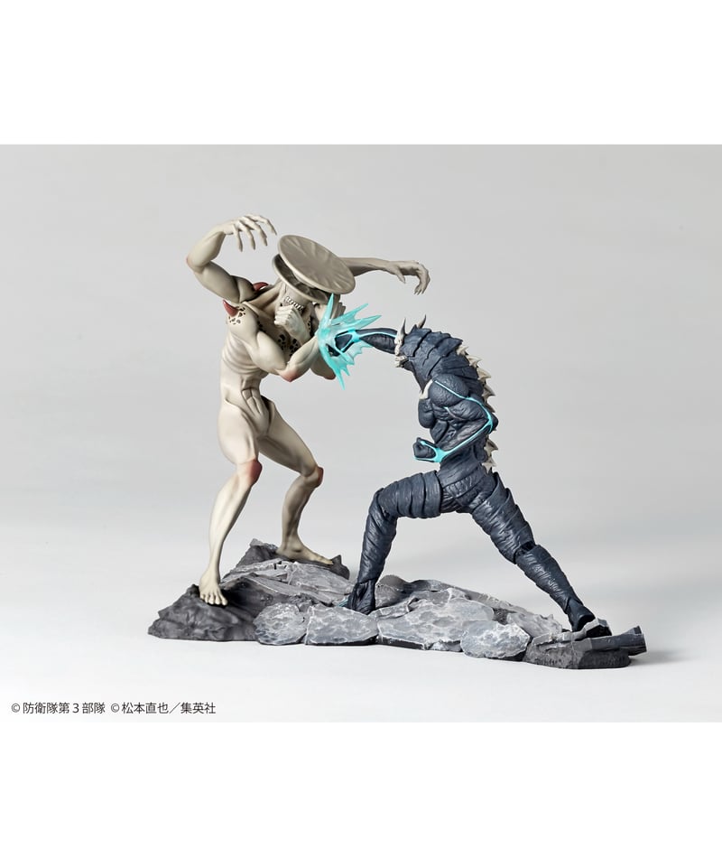 アニメ『怪獣8号』怪獣8号vs怪獣9号 1/18スケールフィギュア