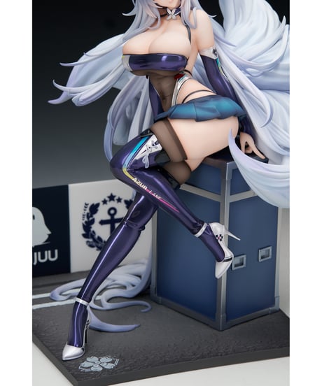 【予約】アズールレーン 信濃 寝待の銀輿Ver.  LEDアクリル展示ケース付きスペシャル版　1/7スケール　塗装済み完成品　［APEX-TOYS］