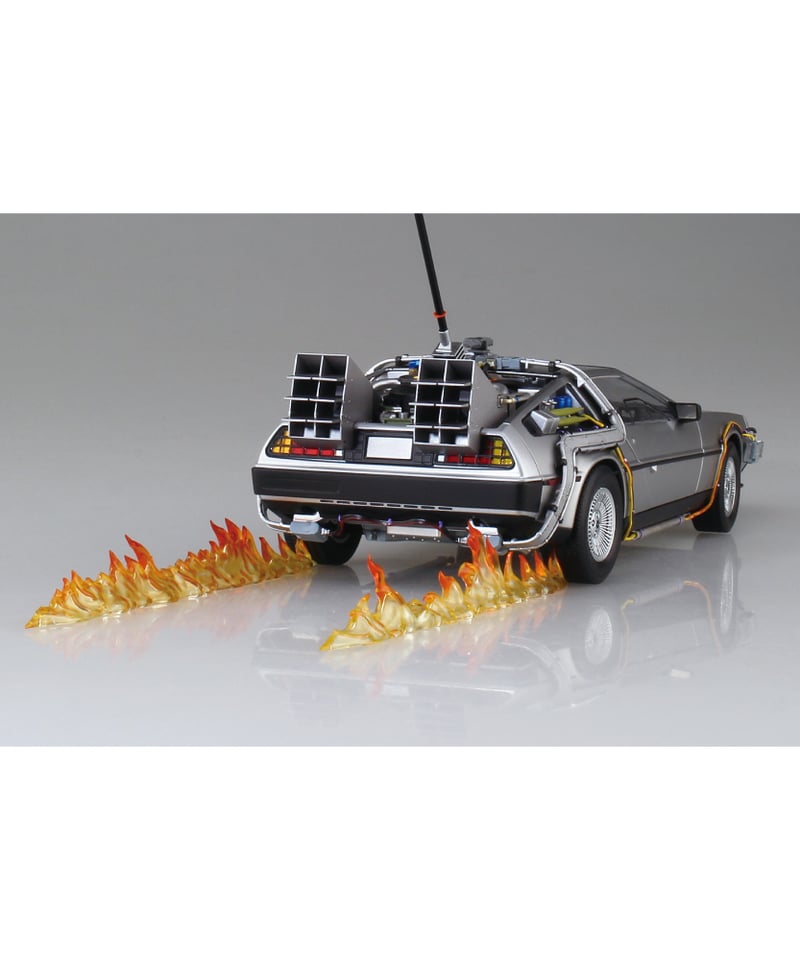 1/24 バック・トゥ・ザ・フューチャー PartⅠ タイムマシン BT-01 1/24 バック・トゥ・ザ・フューチャー PartⅠ タイムマシン