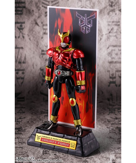 【予約】【送料無料】装着変身 仮面ライダークウガ マイティフォーム　［バンダイ］【12月発売予定】