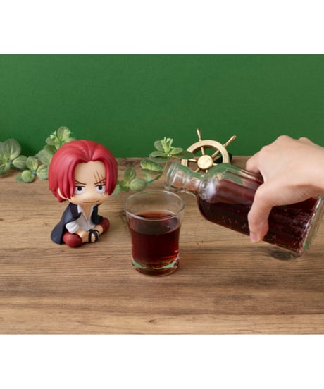 るかっぷ ONE PIECE シャンクス　彩色済みフィギュア